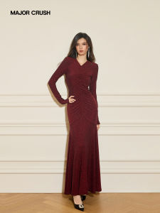 French Style Red Rose V-Neck Slimming Dress Sparkle Luxury Banquet Gown