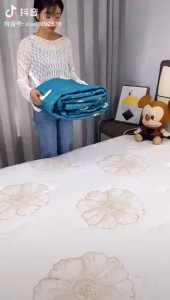 Sprei Waterproof Quilt Motif 180 x 200 Cm - Sprei Anti Air Bed Cover Lembut Nyaman Berkualitas