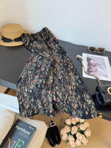 Retro Floral Elastic Waist Half Skirt Womens Summer 2024 New Versatile Slim Straight Pleated Long Skirt Split High Waist Polyester Fiber