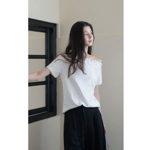 Áo Thun Nữ Dáng Rộng Mùa Hè Mới Màu Trắng Có Chi Tiết Ren Một Bên Vai Cổ Tròn Tay Ngắn Chất Liệu Polyester Phong Cách Dễ Thương