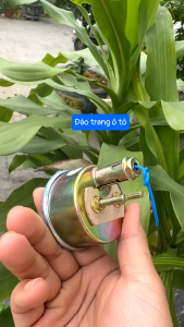 Đồng hồ báo điện áp báo bình xe ô tô dùng cho xe ô tô ben thùng đầu kéo máy xúc các loại