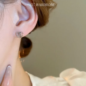 CC Wardrobe Minimalist Heart Earrings - Simple Cute Stud Earrings for Women and Girls Daily Wear Casual Outfits