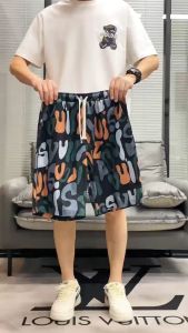 SH HOME กางเกงขาสั้นแฟชั่นน่ารัก สามารถสวมใส่ได้ทั้งชายหญิง QC-DK8021 ลวดลายสมัยใหม่ใส่สบาย บางเบาไม่ร้อน