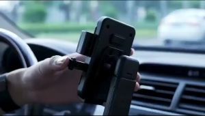 Holder Mobil HD-68: Pemegang Ponsel Universal untuk Dashboard & Kaca Mobil