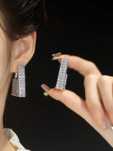 Geometric Full Diamond Ear Clip Women's Fancy Niche Design Delicate Earrings 2024 New Arrival Top-Selling Product Fashion Earrings Fashion