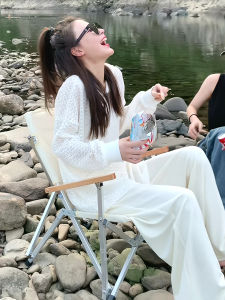 American Retro Long Sleeve Knitted Hollow out Top Womens Early Autumn New Small Design Sense Age Reduction Slimming Top