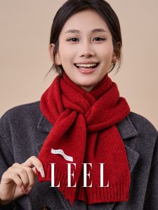 ผ้าพันคอสีแดงถักหนาสำหรับผู้หญิง LEEL ผ้าขนสัตว์สำหรับฤดูหนาว ทรงสั้น อบอุ่น สำหรับวัยรุ่น เยาวชน คู่รัก เสื้อผ้าสีประจำปี