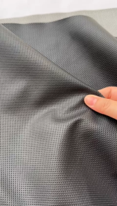 Kulit Motif Tupai Hitam Ombo Ukuran 46 x 90 cm Tebal 0.7 mm Bahan Premium Untuk Semua Jok Motor