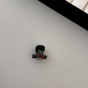 คลิปหนีบผมสีแดงฝรั่งเศสสไตล์สาวน้อย เครื่องประดับผมสุดหรูหราพร้อมเพชรเล็กน้อย ขนาดเล็ก สไตล์ฝรั่งเศส คลิปหนีบผมสำหรับผู้หญิง