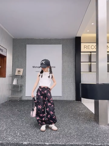 ⚡ พร้อมส่ง ⚡สไตล์เกาหลี กางเกงคาร์โก้เด็ก เด็กผู้หญิง กระเป๋าหลาย แฟชั่นฤดูร้อน ทรงหลวม ไซส์130-160