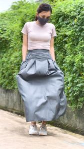 Chân váy chống nắng nút bấm freesize có túi 2 bên