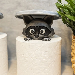 New Adorable 3D Printed Raccoon Toilet Roll Paper Holder White Plastic Playful Bathroom Decor Tissue Holder with Lid Decoration