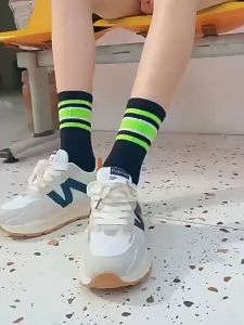 ถุงเท้าผู้หญิงถุงน่องกลางสูง Ins ณักเรียนถุงเท้าผ้าฝ้ายญี่ปุ่น และ กางเกงฉลาม