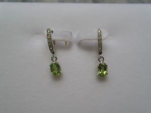 ++PY Beauty++ ร้านนี้ขายแต่ของแท้ ค่ะ คู่เงิน 925 Sterling silver ฝังพลอยบูราคัมและเพอริดอท (Natural Sapphire And Peridot) น้ำหนัก 2.00 กะรัต คัดพลอยสวย