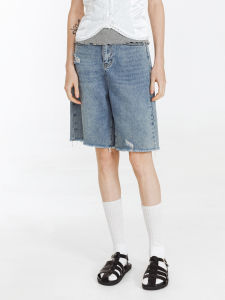 Hole & Frayed Straight Denim Shorts