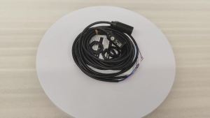 New and Original Omron Smart Chip Photoelectric Switches E3FA-TN11 E3FA-TN12 E3FA-TP11 E3FA-TP12 2M BY OMS -D -L