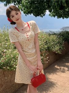 Váy Ngắn Họa Tiết Hoa Kiểu Pháp Cho Nữ Mùa Hè Ngọt Ngào Cay Nồng Ôm Sát Cổ Vuông Váy Hai Mảnh Giả Thiết Kế Váy Ngắn Chữ a