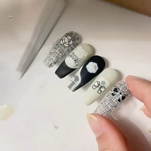 5D Marry Christmas Tree Snow Man Manicure Cute Kitty Nail Sticker 卡通麋鹿圣诞树雪人指甲装饰贴花5D浮雕圣诞凯蒂猫美甲艺术贴纸