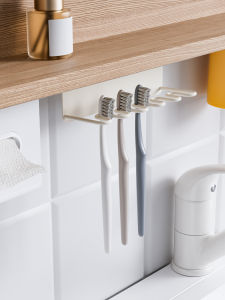 MRUN | Magnetic Toothbrush Holder Wall Mounted No Drilling Water Draining Family of Four