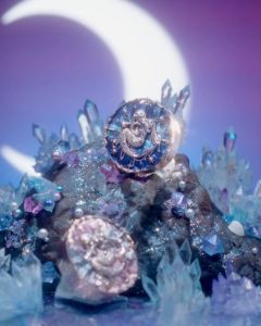 Flower Knows Moonlight Mermaid Setting Powder