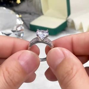 Huitan Silver Color White CZ Women Wedding Rings Full Cubic Zircon Bling Engagement Party Ring Anniversary Gift Eternity Jewelry