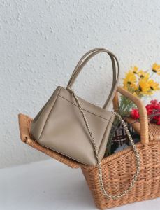 KYOMU" Tas tote/shoulder bag wanita kulit fashion holmes tutup magnet[include box]