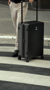 กระเป๋าเดินทาง YASBY ระบบ Zip Lock รุ่น Meridian Luggage ขนาด 24 นิ้ว