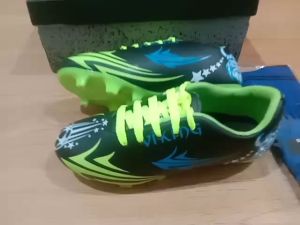 KIDZTUBS Sepatu Bola Anak Paket Komplit Sepatu Bola Tas Skin Deker Kaos Kaki Usia 6-10 Tahun Size 28 29 30 31 32 33 34 35 36 37 KDZ1715122324