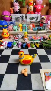 Đồ chơi gà vịt chim đẻ trứng Lovely Hen - Âm thanh tiếng gà đẻ - Tự di chuyển