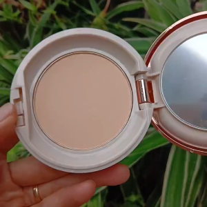 Phấn phủ dạng nén kiềm dầu Phấn Phủ Sivanna Tone - up Blur Pact chống nắng SPF15 HF636 9g