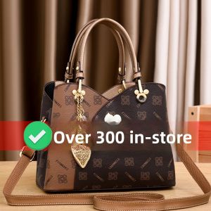 Modern Neutral Style Large Ladies Handbag 2025 New Fashion Soft Surface Polyester Lining Single Shoulder Bag Casual Scene
