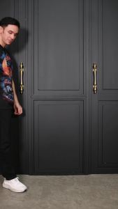 Kaos Distro Pria Motif Naga Bulan