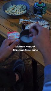Tradisional Instant Drink / Minuman Serbuk Sidomuncul Susu Jahe 10 x 27 Gr EsTeMeJe 5 x 20 Gr Kunyit Asam 5 x 25 Gr Jahe Wangi 5 x 25 Gr Kopi Jahe 10 x 25 Gr