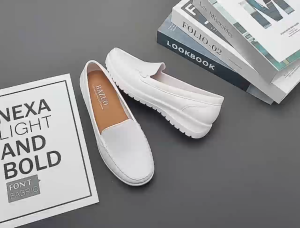 WF230 Super soft Nurse shoes women casual Light thick soled Heightening sneakers