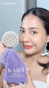 (ระวัง!ของเลียนแบบ ของแท้ต้องแถมถุงKARA) แปรงสระผม Scalp Massager Brush นวดหนังศรีษะ หวีซิลิโคนสระผม