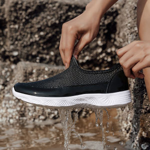 Mens Summer Anti-Slip Stream Walking Shoes Outdoor Amphibious Mesh Breathable Beach Hiking Clog Shoes Lightweight Quick Dry