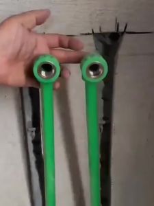 Universal Hot And Cold Water Pipes Leveler Stainless Fixed Leveler Aid For Water Heaters Shower