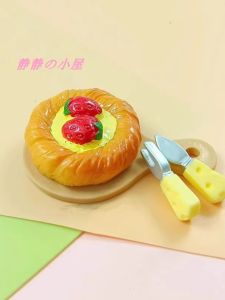 BJD Small Cloth Doll House Accessories Artificial Model Mini Play House DIY Small Toy Miniature Candy Toy Bread Pizza