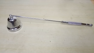 Alat Penutup Lilin & Pemadam Api Lilin Warna Silver 1 Pcs