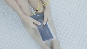 Túi chống nước dùng cho điện thoại Baseus Lets go Slip Cover Waterproof Bag ACFSD