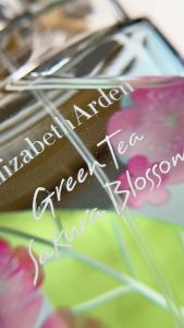 Elizabeth Arden Green Tea & Sakura Blossom Fragrance Spray - Parfum Wanita Segar