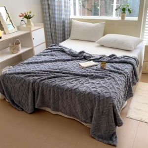 (ผ้าห่มหนา)ผ้าห่มขนแกะ ใหญ่ 5-8 ฟุต นุ่ม ขนแน่นไม่หลุดรุ่ย ฝ้าย ระบายอากาศดี ผ้าแจ็คการ์ดสามมิติ ไม่ซีดจาง นุ่มและอบอุ่น ผ้าปูพื้น ปูรองนอน