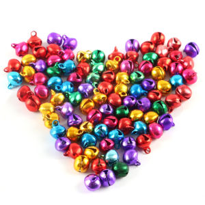 (100ชิ้น/ถุง) ฉลองวันหยุดการตกแต่งกระดิ่งคริสต์มาสขนาดเล็กสีสันสดใสการออกแบบห้องที่ตรงกัน