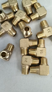 2 cái Kép góc co nối góc hai đầu ren ngoài một đầu 13mm và một đầu 14mm (đồng thau).