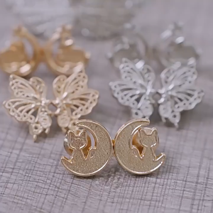 Waist Brooch Buckle Pin 镂空蝴蝶造型收裤腰别针 Pin Ikan Pinggang Hiasan Bentuk Rama-Rama Laras Pinggang Seluar Skirt Butterfly Waist Clip Adjuster Skirt