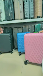 ❤️RRS-Luggage❤️กระเป๋าเดินทาง luggage suitcase กระเป๋าลาก กระเป๋าล้อลาก กระเป๋าเดินทาง 20 นิ้ว กระเป๋า เดินทาง 24 นิ้ว suitcase travel กระเป๋า ล้อ ลาก เอนกประสงค์ อย่างดี ล้อสากล 360° วัสดุ