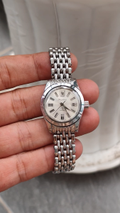 Đồng hồ xưa nữ Orient Swimmer máy lên cót 23 chân kính hàng si