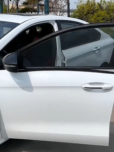 ม่านบังแดดหน้าต่างด้านหลังรถยนต์ กันแดด UV อุปกรณ์เสริมในรถยนต์ ม่านฤดูร้อน สีดำ