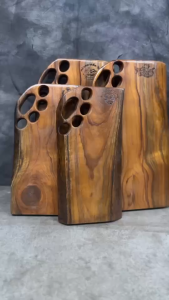 เขียงไม้สักรูปทรงกึ่งธรรมชาติ หนา2.5ซม. เลเซอร์ โลโก้ งานเลเซอร์ลงเนื้อไม้โดยตรง ทนทาน เปลี่ยน ข้อความ โลโก้ ตามใจลูกค้า แจ้งทางแชท เขียงไม้ เขียง เขียงไม้สัก