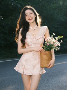 CHANGTONG | French Style Fitted Mini Dress for Petite Wear
